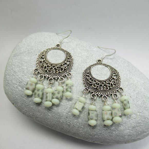 Uranium glass chandelier earrings - Picture 2 of 11